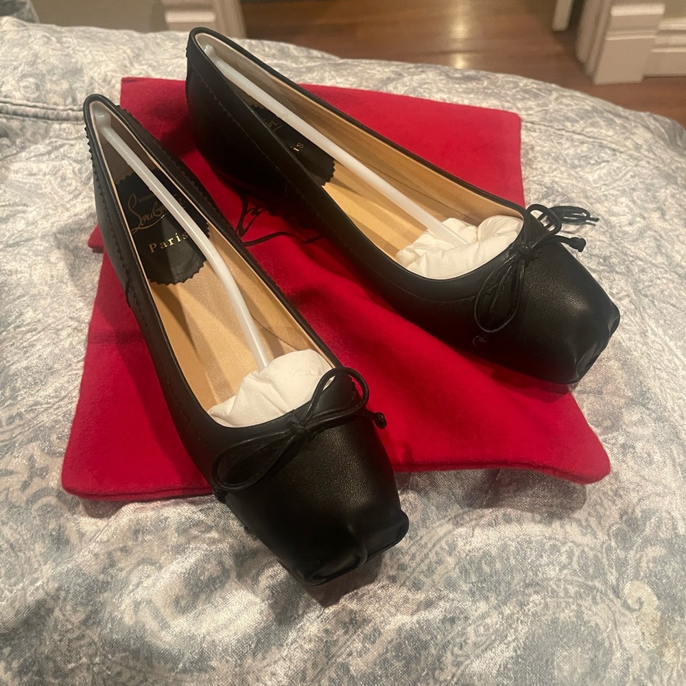 Brand new , never worn . Size 36.5